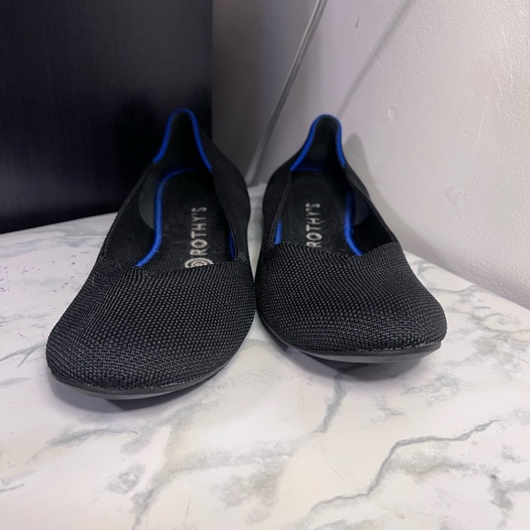 Rothy’s The Flat Black Solid Round Toe Knit Shoes - Picture 3 of 11